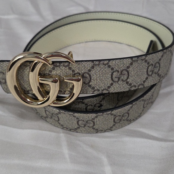 Skinny Gucci Reversible Monogram Belt Gold GG Buckle 90cm